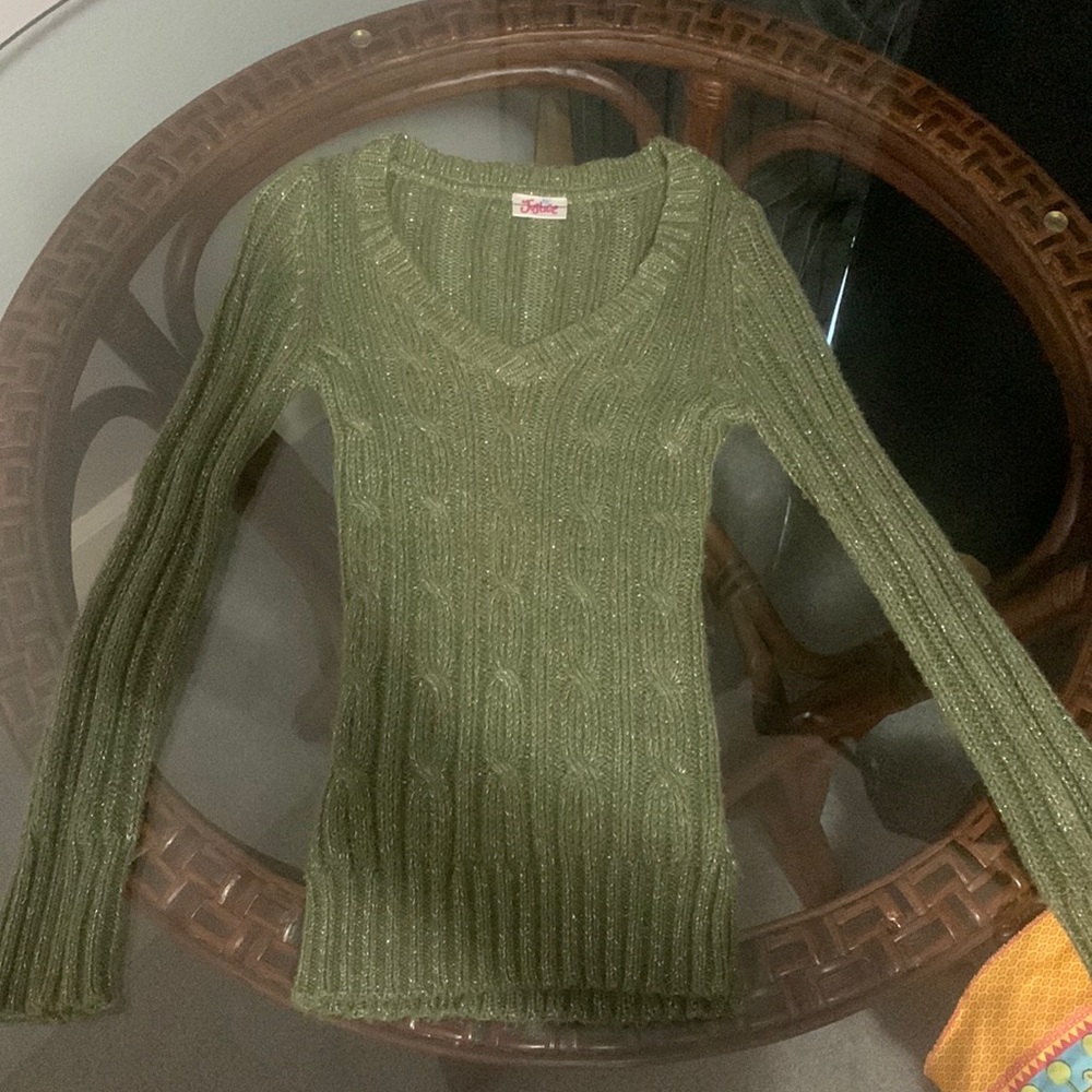 Justice sweater size 6, worn a couple of times